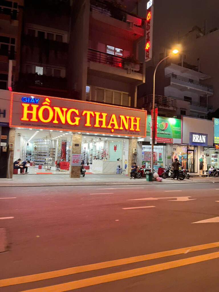 Làm bảng hiệu spa – nail tại Tân Bình