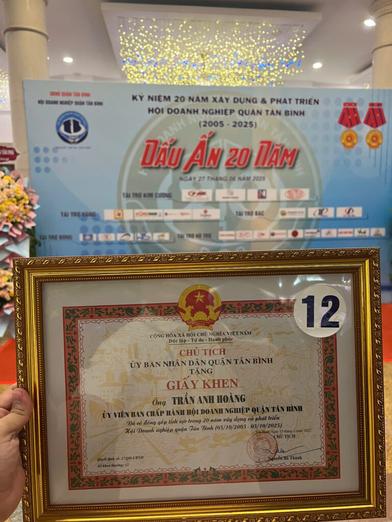 NHẬN GIẤY KHEN CỦA UBND QUẬN TÂN BÌNH 2 NHẬN GIẤY KHEN CỦA UBND QUẬN TÂN BÌNH