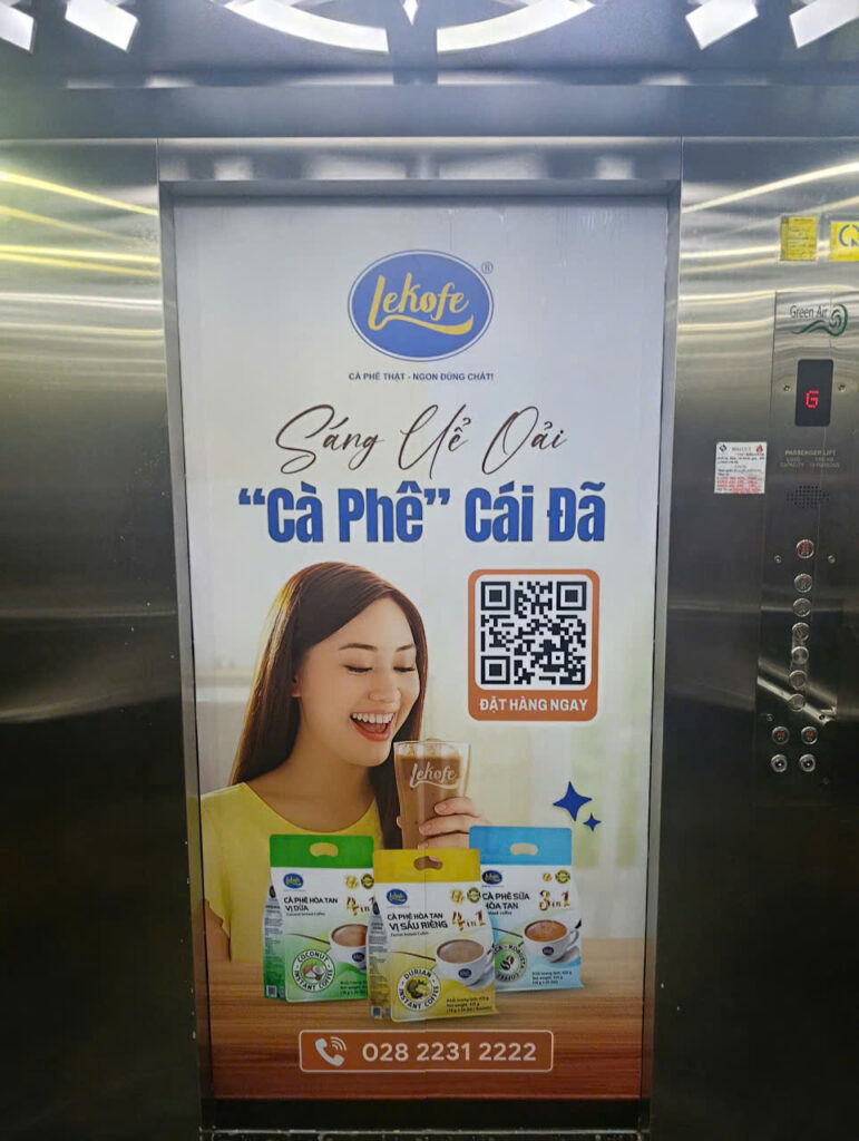 IN DECAL KỸ THUẬT SỐ DÁN THANG MÁY – GIẢI PHÁP QUẢNG CÁO ĐỘC ĐÁO, HIỆU QUẢ CAO 2 IN DECAL KỸ THUẬT SỐ DÁN THANG MÁY – GIẢI PHÁP QUẢNG CÁO ĐỘC ĐÁO, HIỆU QUẢ CAO