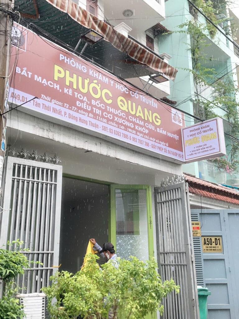 BIỂN HIỆU CĂNG KHUNG BẠT- HCM 2 z6802839994002 8ec7b9e0289033af4c0b2b75a591961b