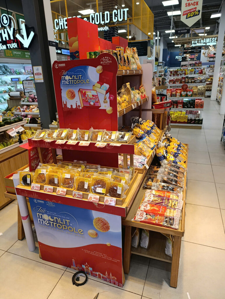 TRANG TRÍ GIAN HÀNG TRUNG THU 3 TRANG TRÍ KỆ TRƯNG BÀY TRUNG THU TẠI EMART