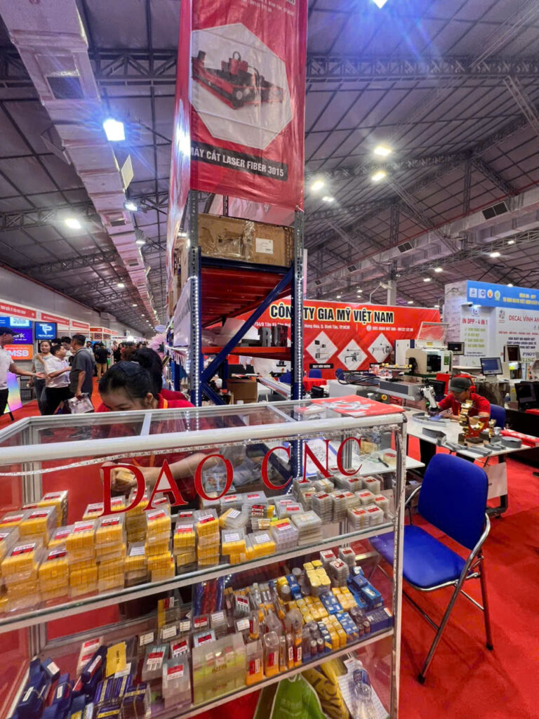 CÔNG TY GIA MỸ VIỆT NAM – TRÌNH DIỄN GIẢI PHÁP CÔNG NGHỆ MÁY MÓC NGÀNH QUẢNG CÁO TẠI TRIỂN LÃM 202 4 CÔNG TY GIA MỸ VIỆT NAM – TRÌNH DIỄN GIẢI PHÁP CÔNG NGHỆ MÁY MÓC NGÀNH QUẢNG CÁO TẠI TRIỂN LÃM 2025