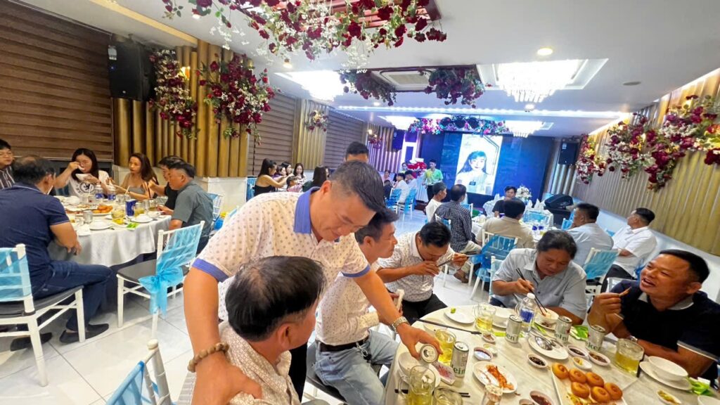 Nhà Hàng Làng Nướng Nam Bộ – Đường Dương Đức Hiền