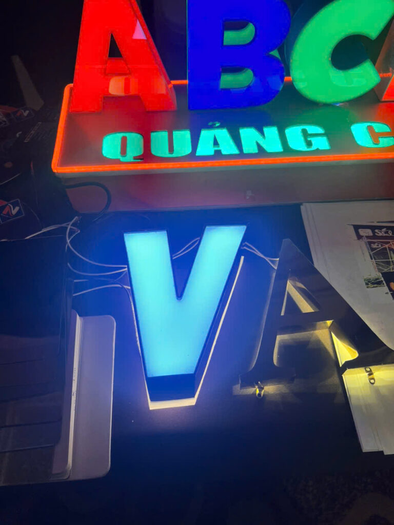 MẪU CHỮ ĐÈN- QUANG CAO LINH ANH 