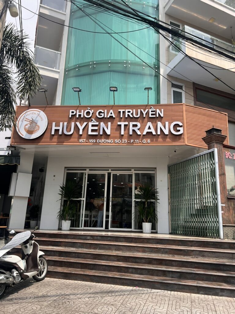 Phở Gia Truyền Huyền Trang-Quận 6