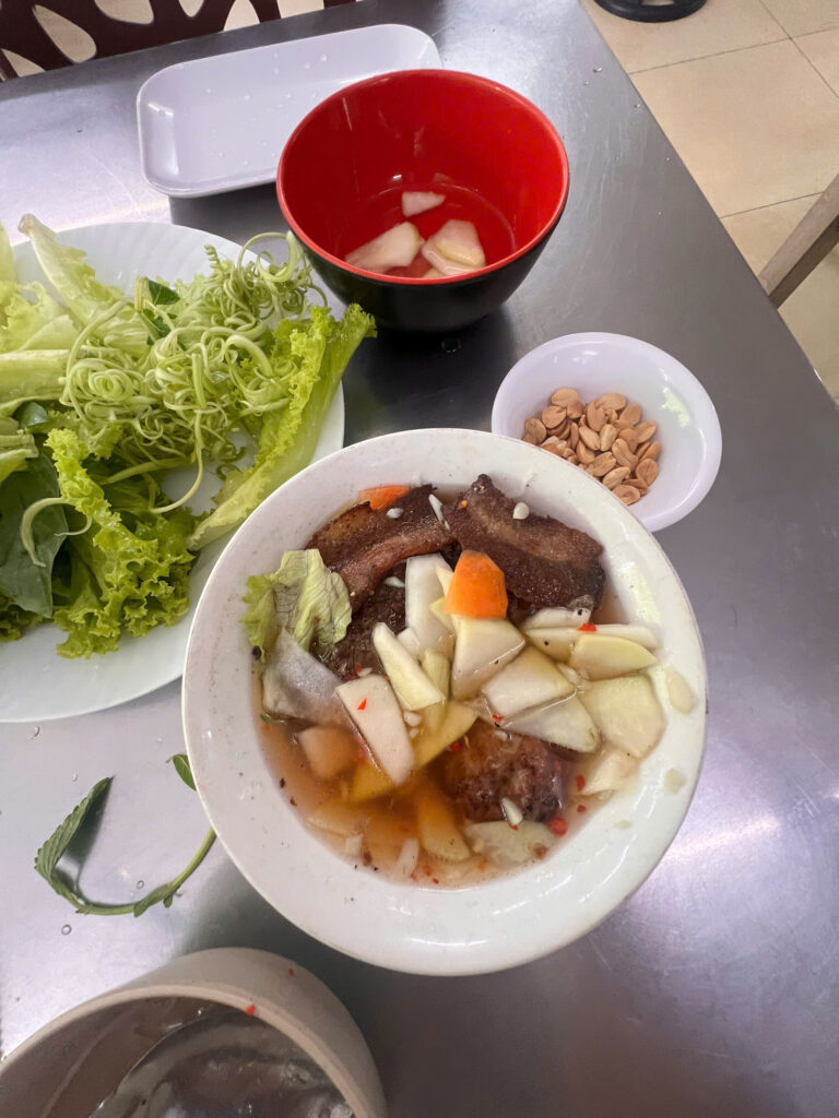 BÚN CHẢ HÀ NỘI VÂN ANH , NGUYEN TRONG TUYEN , F1, TAN BINH