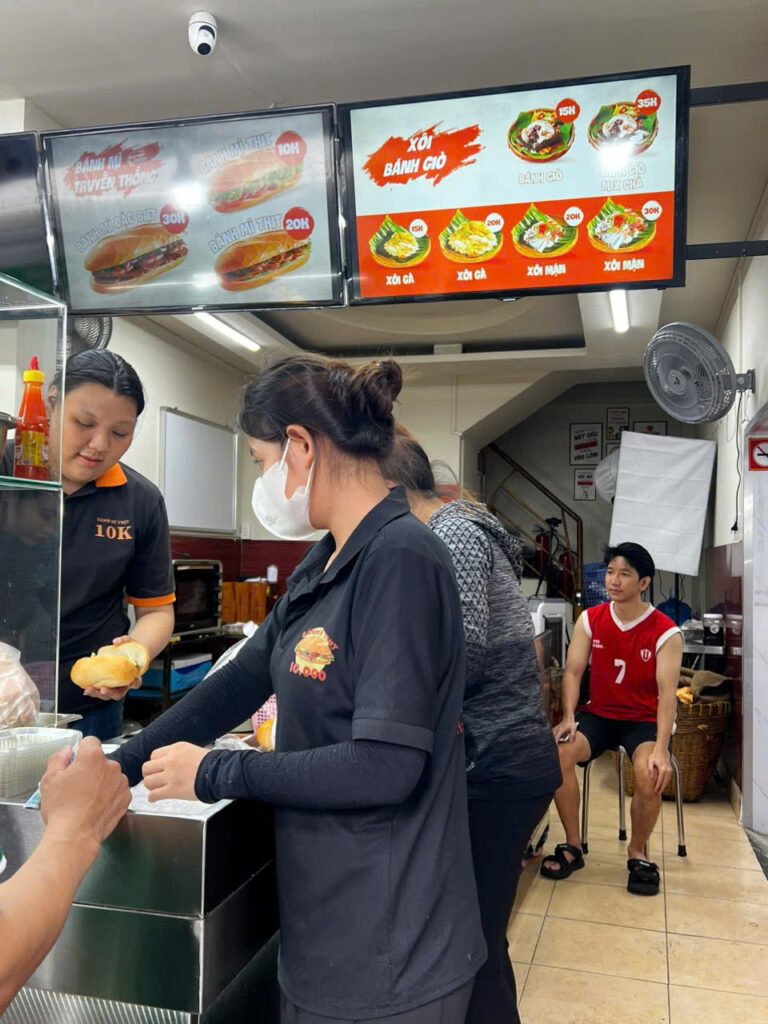 BÁNH MÌ 10K – “MƯỜI KA”-Hotline: 08888 32590 3 BÁNH MÌ 10K – “MƯỜI KA”-Hotline: 08888 32590
