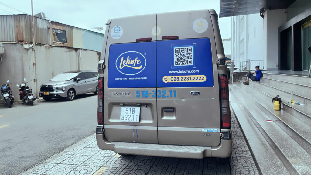 Chuyên Dán Decal Xe Hơi TP.HCM 2 Chuyên Dán Decal Xe Hơi