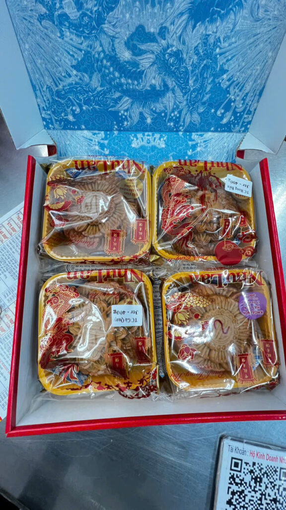 BÁNH TRUNG THU NHƯ LAN 3 BÁNH TRUNG THU NHƯ LAN – HƯƠNG VỊ TRUYỀN THỐNG NỔI TIẾNG NHẤT SÀI GÒN