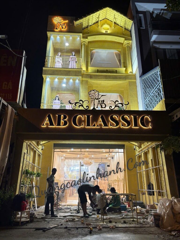 KHAI TRƯƠNG SHOWROOM THỜI TRANG AB CLASSIC