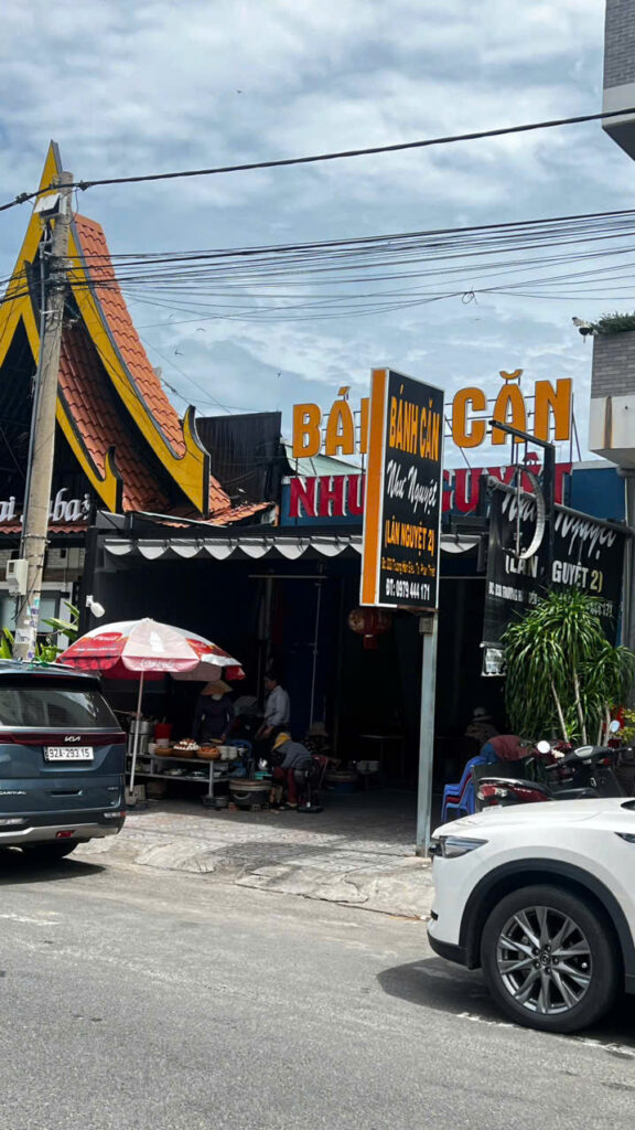 Bánh Căn Lân Nguyệt , Tp. Phan Thiết , quang cao linh anh