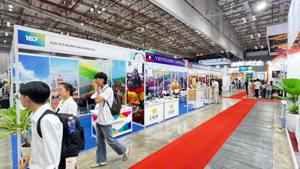 MẪU GIAN HÀNG TIÊU CHUẨN, thi cong quang cao linh anh thi cong tp.hcm