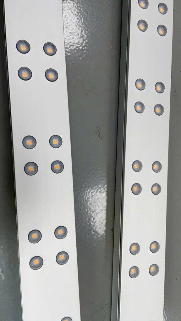 Led Thanh Nhôm 4 Mắt Viền Tòa Nhà -Thi công Quận Bình Tân 