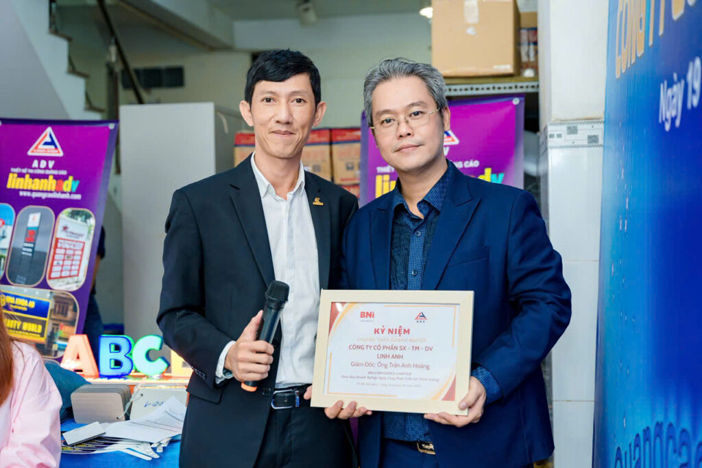Công Ty Quảng Cáo Linh Anh Đón Tiếp Anh Chị BNI Confidence