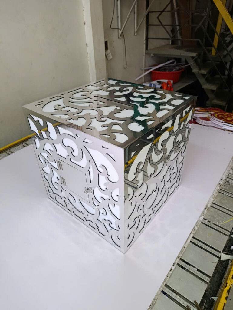 LINH ANH ADVERTISING, PROFESSIONAL MANUFACTURER OF WEDDING, BIRTHDAY, ENGAGEMENT MONEY BOXES IN VIETNAM 2 LINH ANH ADVERTISING, PROFESSIONAL MANUFACTURER OF WEDDING, BIRTHDAY,  ENGAGEMENT MONEY BOXES IN VIETNAM