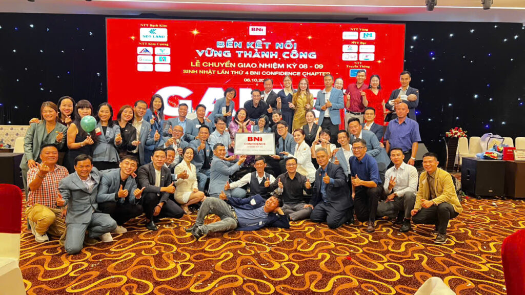 LINH ANH – NHÀ TÀI TRỢ KIM CƯƠNG BNI CONFIDENCE 6 LINH ANH – NHÀ TÀI TRỢ KIM CƯƠNG BNI CONFIDENCE