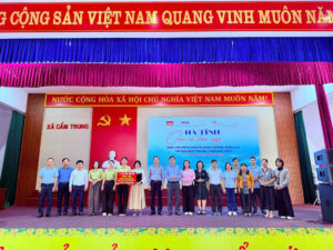 HÀ TĨNH – CHIA SẺ TẤM LÒNG, LAN TỎA YÊU THƯƠNG