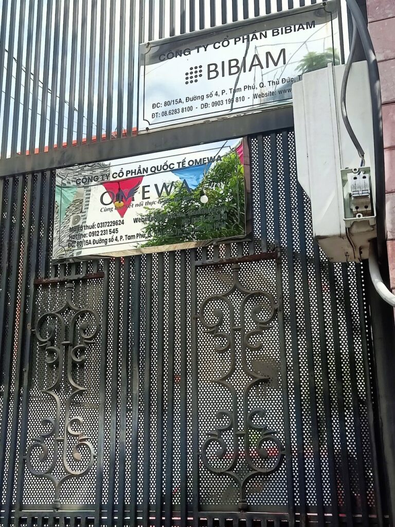 Linh Anh Advertising Completes, Mirror Stainless Steel Signboard, for Omewa International Joint Stock Company 2 Linh Anh Advertising Completes, Mirror Stainless Steel Signboard, for Omewa International Joint Stock Company