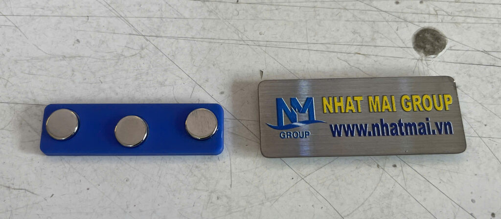 MAGNETIC NAME BADGE ,PROFESSIONAL BRANDING ACCESSORY FOR MODERN BUSINESS 1 z7166442294742 8f956a2397c29ead4ff2d31fb47a1412 1 rotated e1761890322811