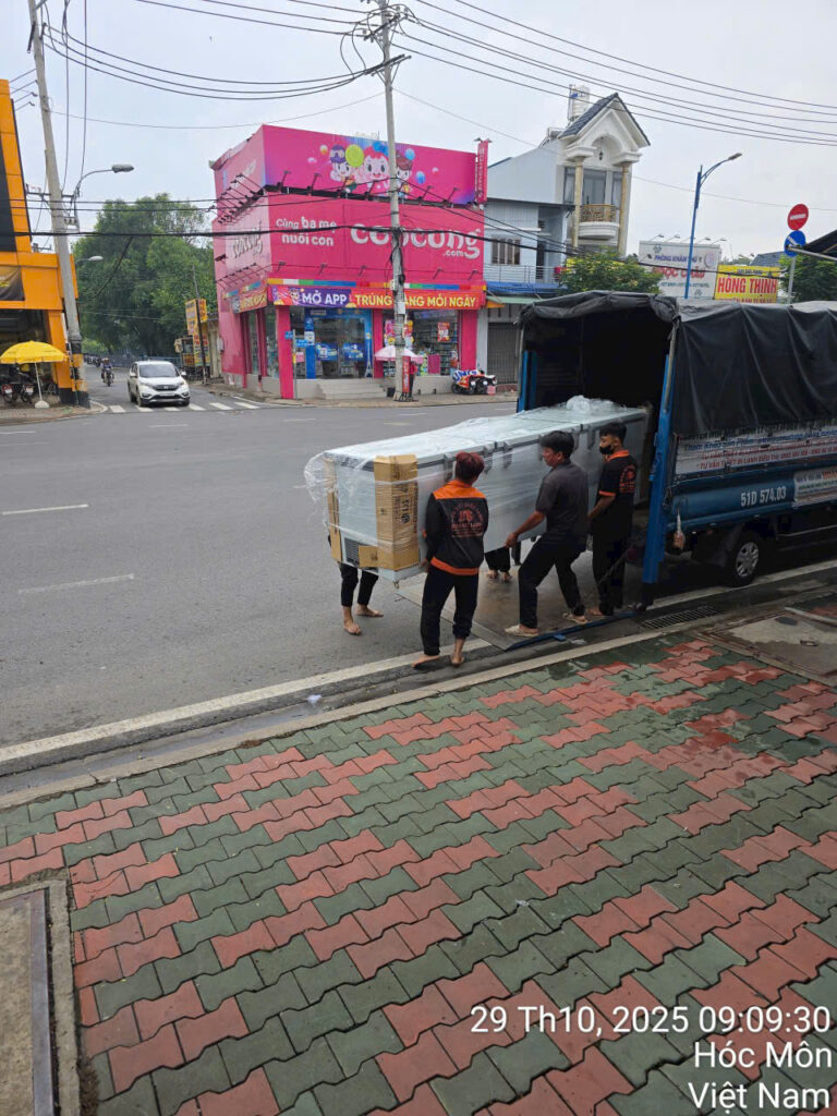 Điện Lạnh HOÀNG LONG Chuyên cung cấp máy lạnh, tủ đông , tủ mát chính hãng, giá tốt nhất tại TP.HCM.