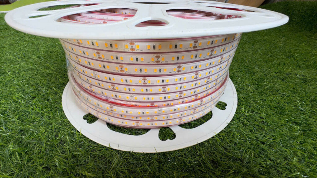 PROFESSIONAL LED DECORATION FOR BUILDINGS, CAFÉS, RESTAURANTS IN HO CHI MINH CITY 2 z6809353194156 f5adcca66a238c0270ac1141eabfcb23 1