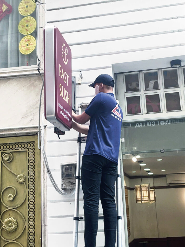 THI CÔNG BẢNG HIỆU HỘP ĐÈN, QUẬN PHÚ NHẬN, TP.HCM 3 z7226135577158 fc7cf50d03cd6f9c5cf8bcacbd63490b