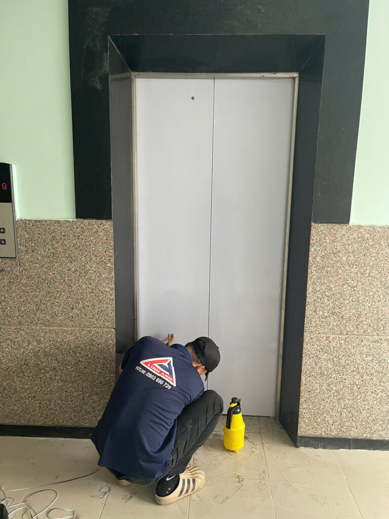 LINH ANH ADVERTISING, PROFESSIONAL ELEVATOR DECAL INSTALLATION (BLACK BASE – OVER 70m² PROJECT) 3 z7292611436863 db6b90bed1520fd0185353e40a51285c