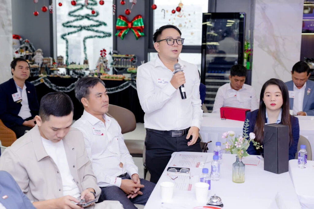 GIAO LƯU KẾT NỐI KINH DOANH, SHOW CHIA SẺ ĐẶC BIỆT BNI CONFIDENCE 2 z7339022609211 f49c77c0acde02625bc40b9e6a72d35c