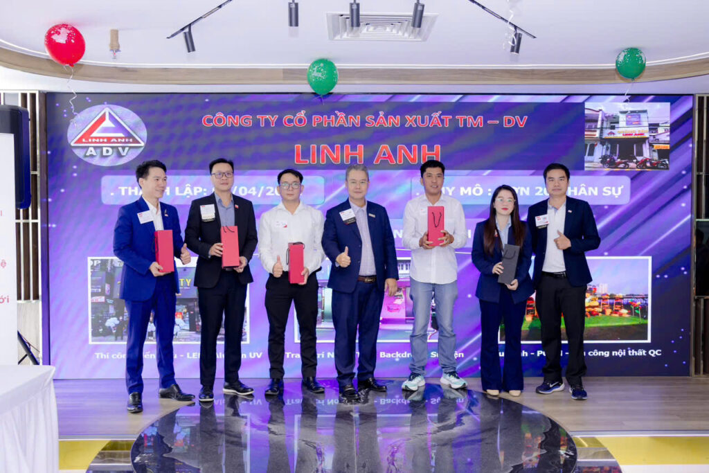 TRANG TRÍ NOEL & TẾT CHO DOANH NGHIỆP, THI CÔNG QUẢNG CÁO LINH ANH 