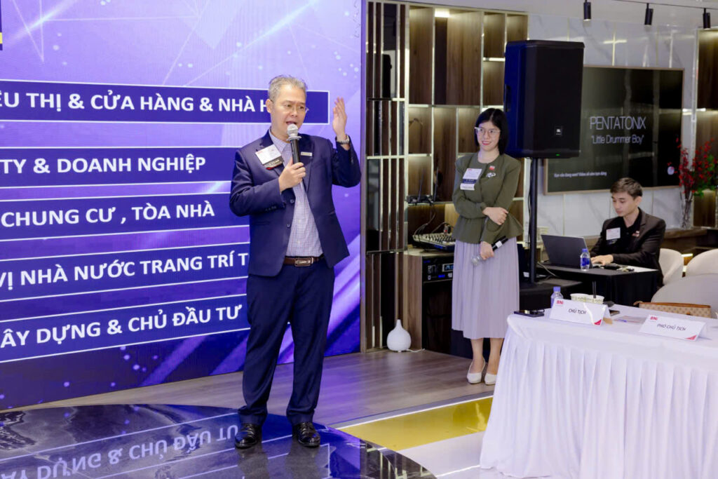 TRANG TRÍ NOEL & TẾT CHO DOANH NGHIỆP, THI CÔNG QUẢNG CÁO LINH ANH