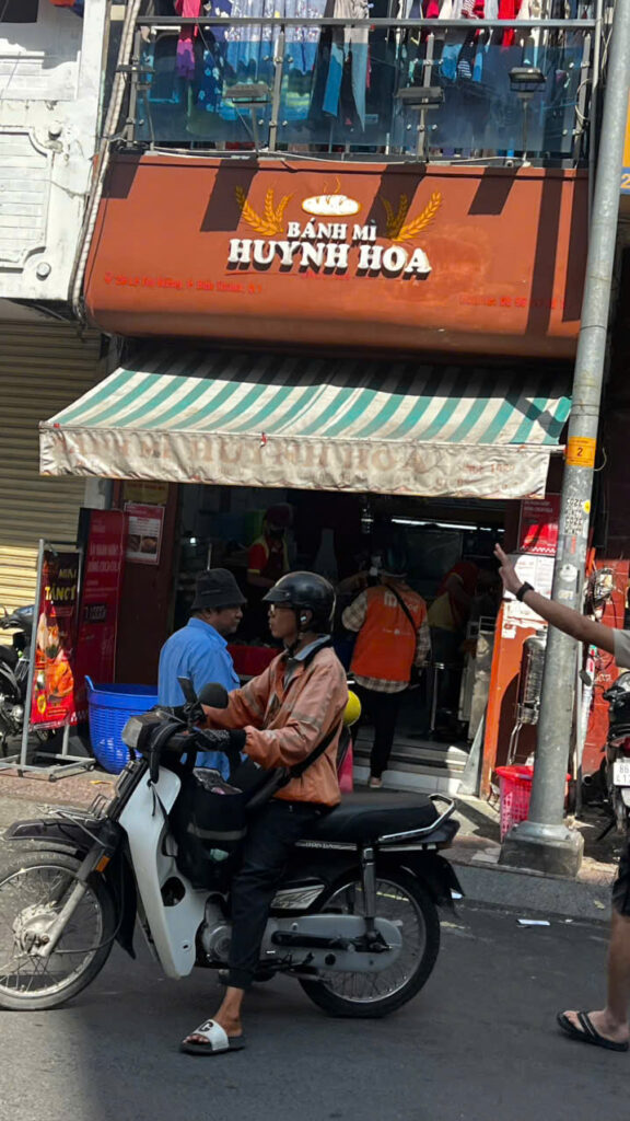 z7349968243904 95bb69ddf34205ffb73bfe097c93aadc