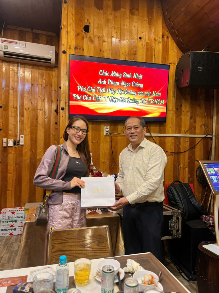 z7396714596668 442e2cb92bb7a3c0ec9f8c84daf78501