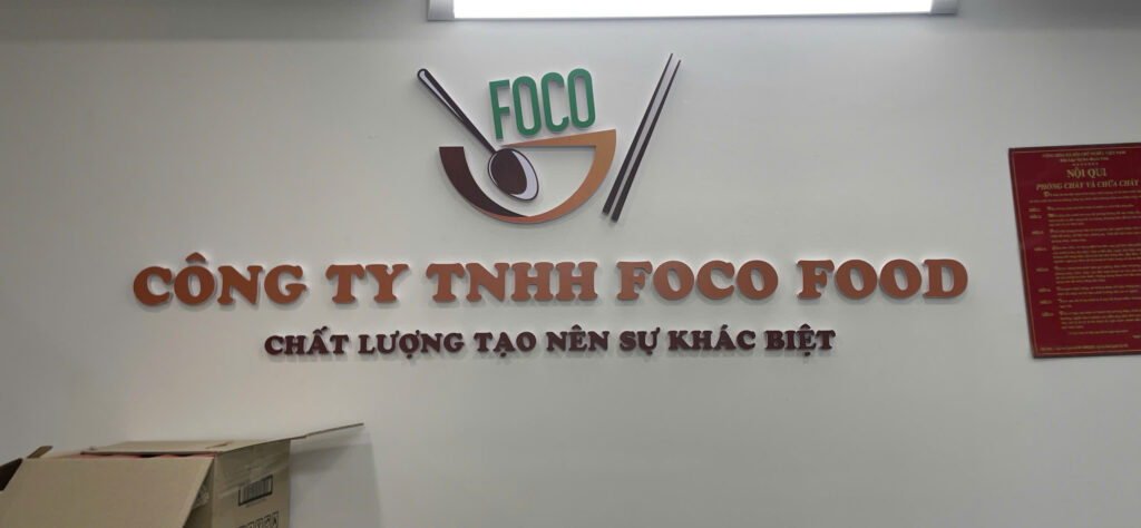 Thi Công Logo Mica Văn Phòng Foco Food, Quảng Cáo Linh Anh 1 z7425248629032 8d1312c877d21e436035c0c525cf2534