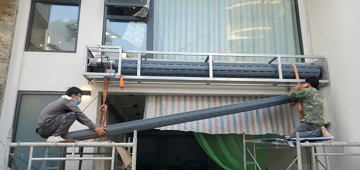 Ốp Alu Cửa Cuốn Mặt Tiền Nhà Phố, TP.H,CM, QC Linh Anh
