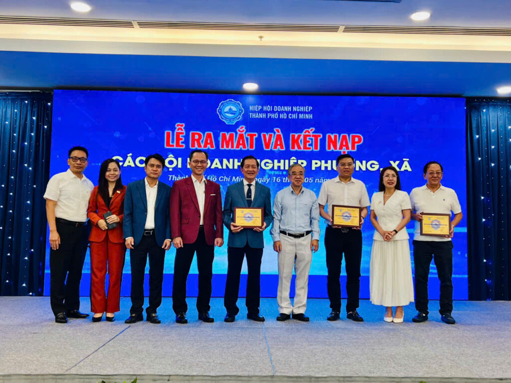 Hội Doanh Nghiệp Phường Tân Sơn Hòa, Chính Thức Nhận Chứng Nhận Hội Viên HUBA TP.HCM 1 z7832133600764 5c0933e16a947c890a6df3a4af2e4979