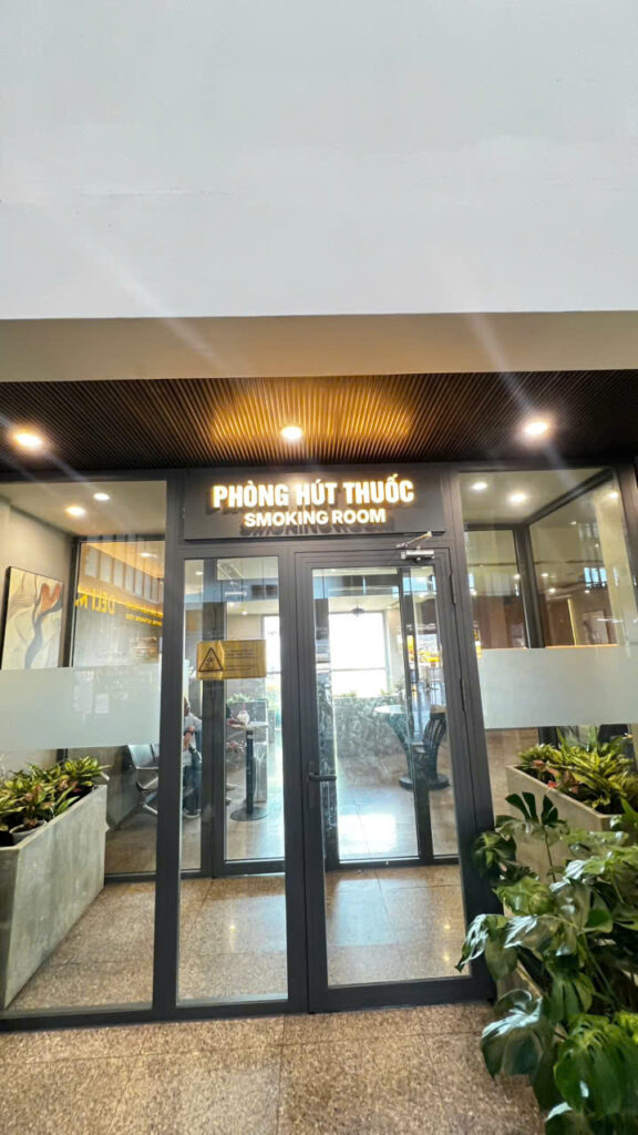 Biển Hiệu Phòng Hút Thuốc Sang Trọng Tại TP.HCM 1 z7894675517938 cbb2152d38e540dc8fae6a7f30bac2df