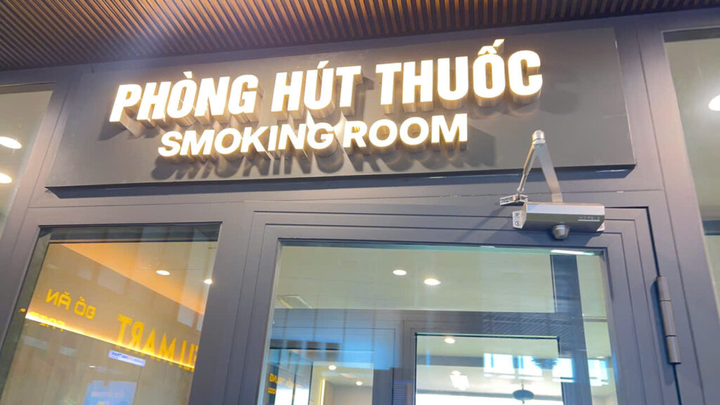 Biển Hiệu Phòng Hút Thuốc Sang Trọng Tại TP.HCM 3 z7894675524526 7015e86dad0c35b38e219c2911666c01