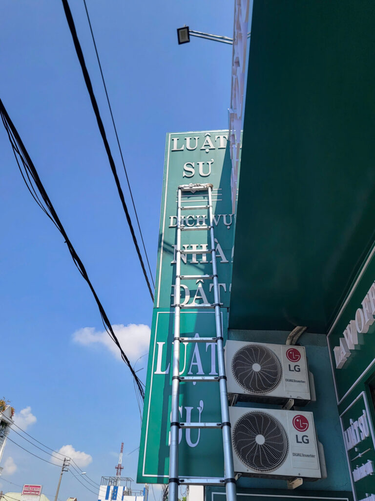 Thi Công Bảng Hiệu Alu, Chữ Nổi Mica Và Dán Decal Kính Văn Phòng Luật, Tại TP.HCM 4 z7931434257845 4b0c59ba17b62f101744e1d0c3d3cafe