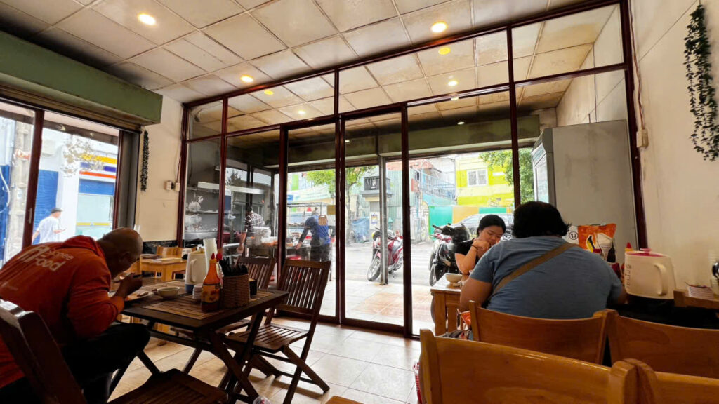 Cơm Gà Trí Mập, Nguyễn Trọng Tuyển, Tp.HCM 3 z7935162058093 a36c1ffe8f701e947997a24f721106c8