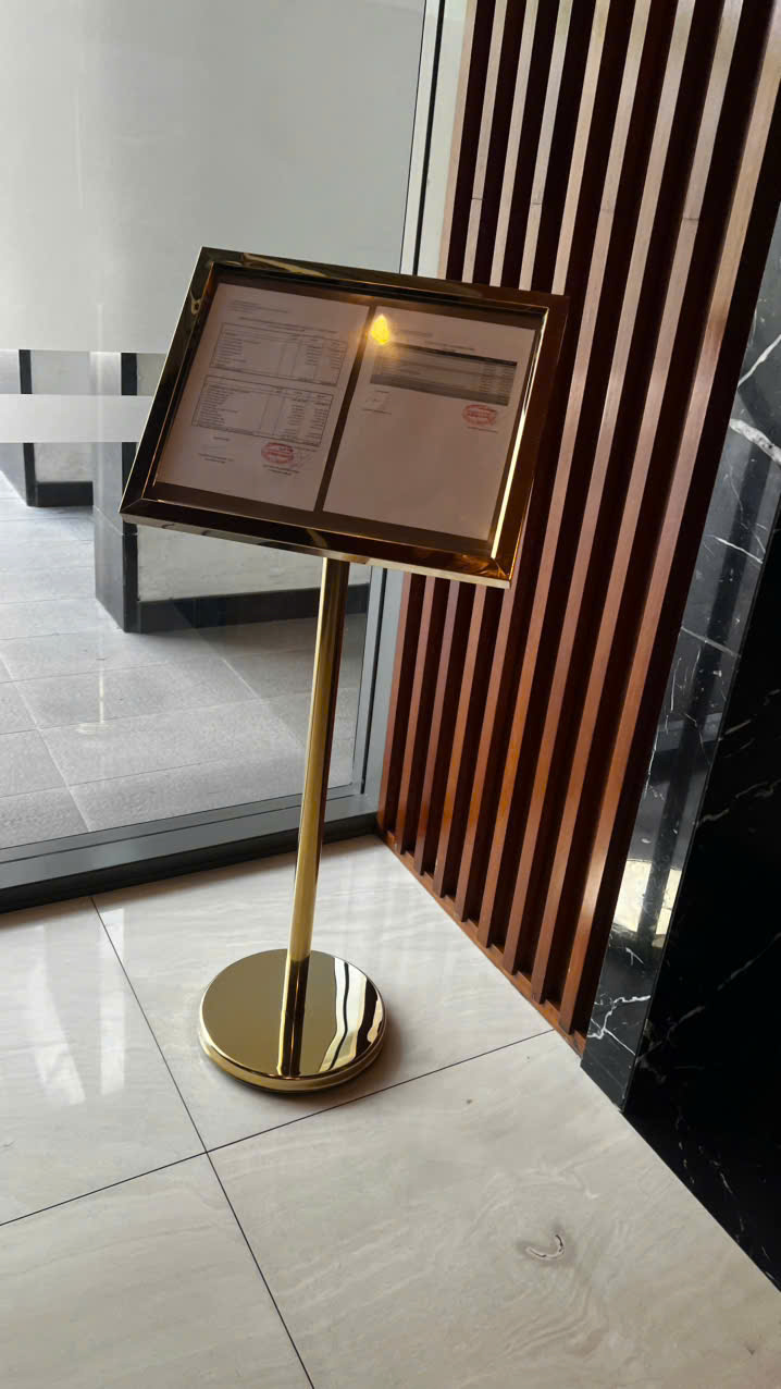 Thi Công Kệ Hướng Dẫn Tòa Nhà Chung Cư Inox Vàng Gương Cao Cấp, TP.HCM