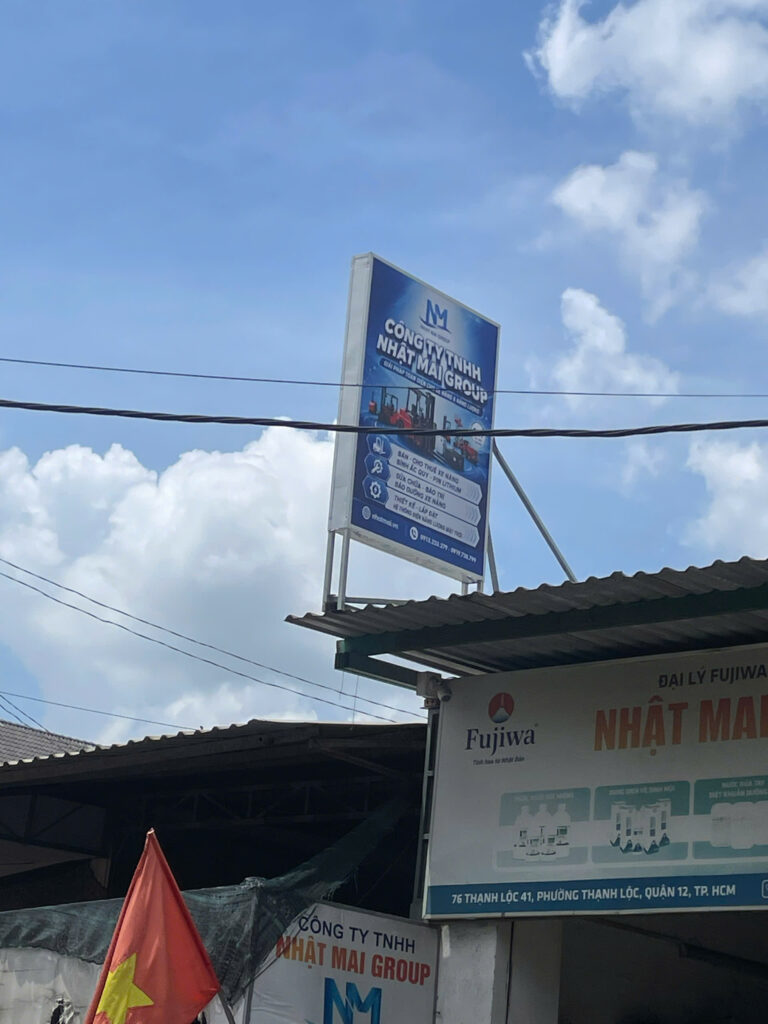 Thi công bảng hiệu công ty, hộp đèn vẫy BNI tại , Quận 12, tp.HCM 3 1788580832642 641376176315191863 g5677739442197379354 be56b04162992a034056ac258a4f0571