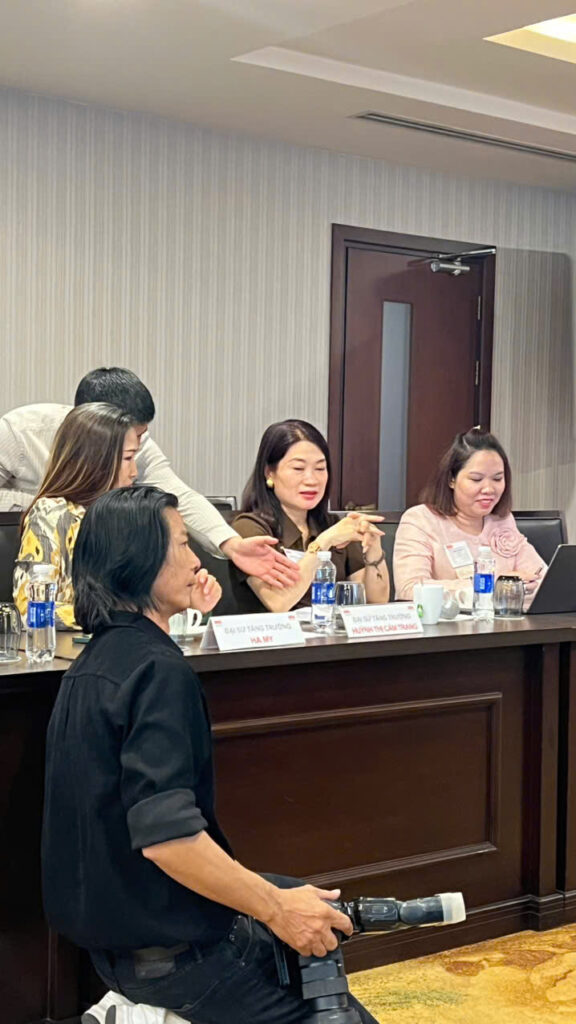 Giám đốc Trần Anh Hoàng , Quảng Cáo Linh Anh tham dự kết nối kinh doanh, BNI Empower lần thứ 37 4 1789216928475 2012465878701460028 g3446957122316027143 18c5de58a962bd46c46ac11247d3e76f