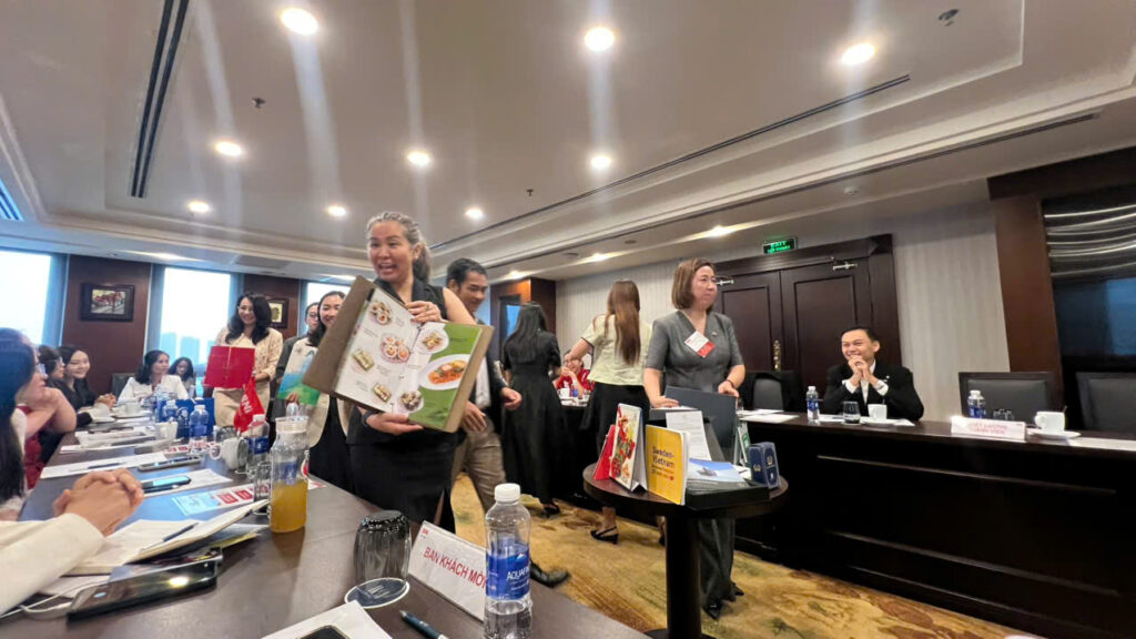 Giám đốc Trần Anh Hoàng , Quảng Cáo Linh Anh tham dự kết nối kinh doanh, BNI Empower lần thứ 37 3 1789216928488 2012465878701460028 g3446957122316027143 9cfe42ffb274eeb0256e5dc2193ed91f