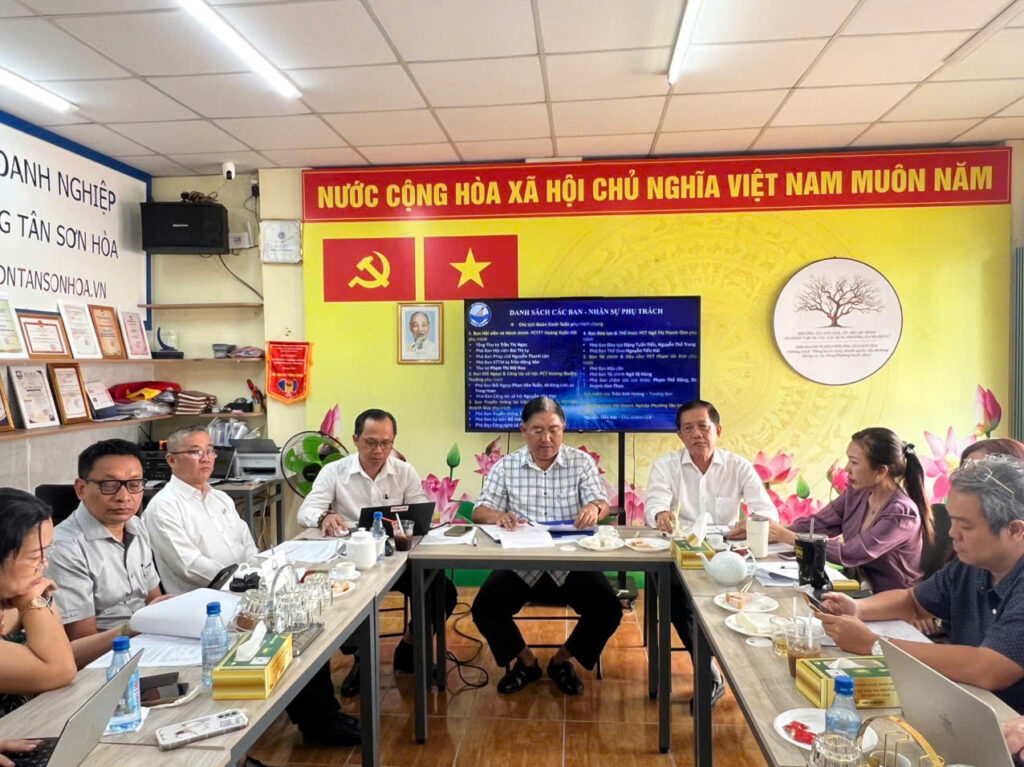 Quảng Cáo Linh Anh, tham dự họp Ban Chấp hành Hội Doanh nghiệp phường Tân Sơn Hòa, Tp.HCM 1 1790043550722 1744923593039680486 g438550533391133895 06a86ba6ffca393f0edee080c59acf86