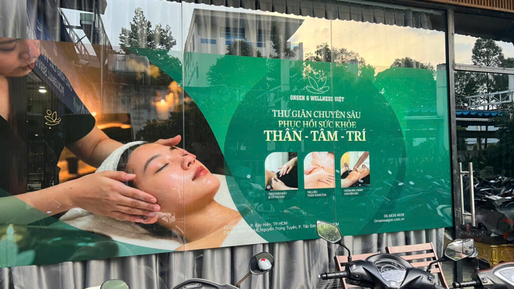 Thi công decal dán kính Tân Sơn Hòa, TP.HCM , Quảng Cáo Linh Anh 3 1793194268229 2012465878701460028 g3446957122316027143 e5011490519c99c927fe5cd052c858a1